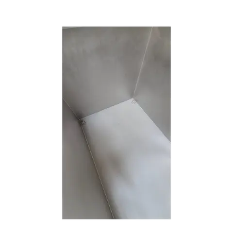 L Box X1 E Zurrösen.png